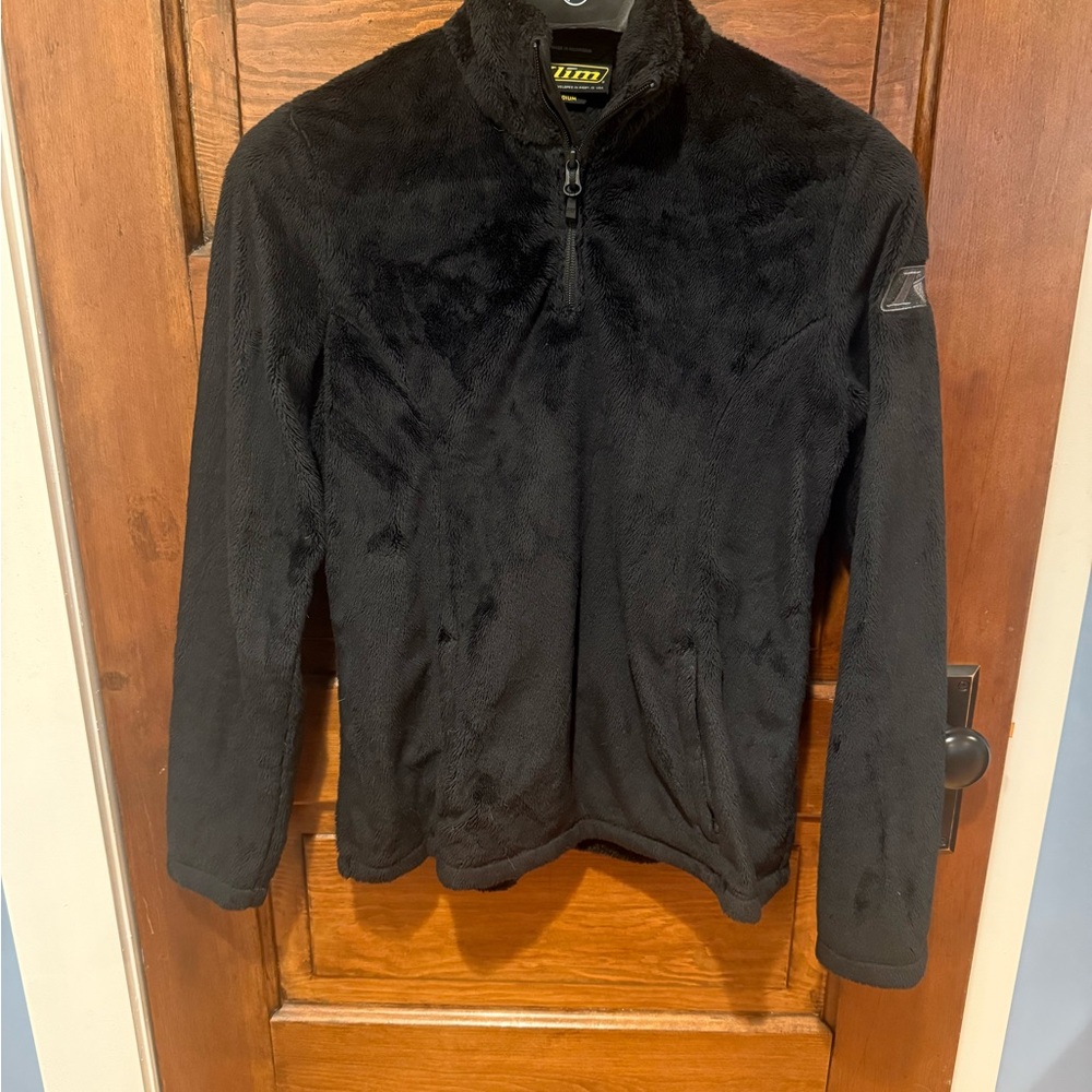 Black Fleece Pullover